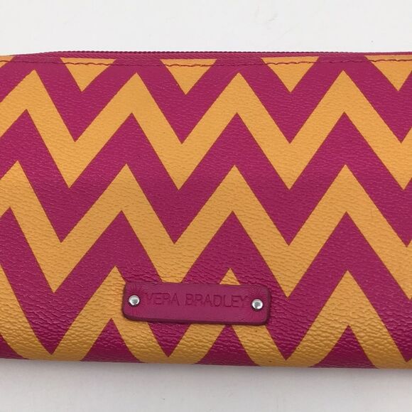 Vera Bradley Ziggy Zags Chevron Accordion Wallet - Picture 2 of 16